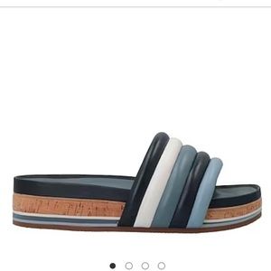 NWOB Tory Burch Sandals